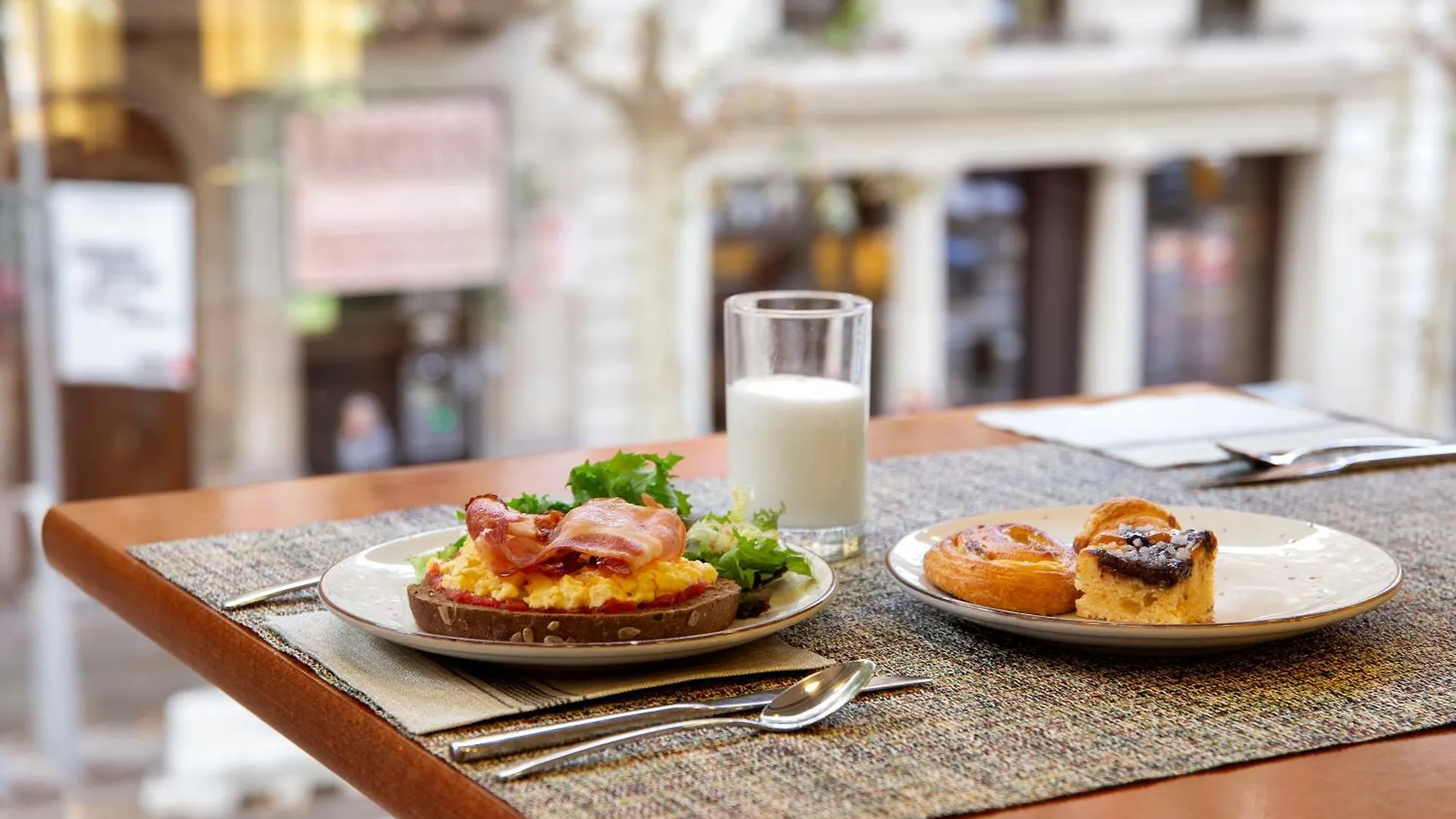 Best Western Premier Hotel Dante Barcelona 4*,  Spanje