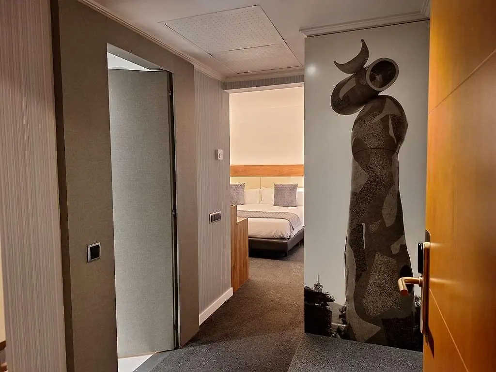 ****  Best Western Premier Hotel Dante Barcelona Spain