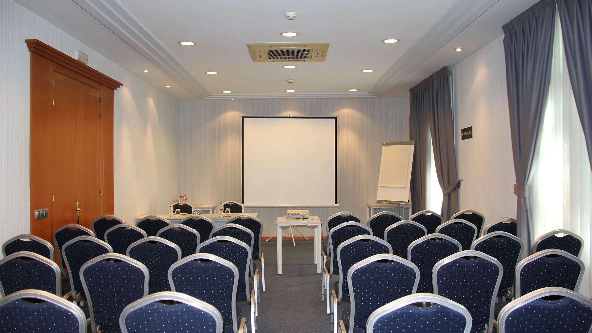 ****  Best Western Premier Hotel Dante Barcelona Spain