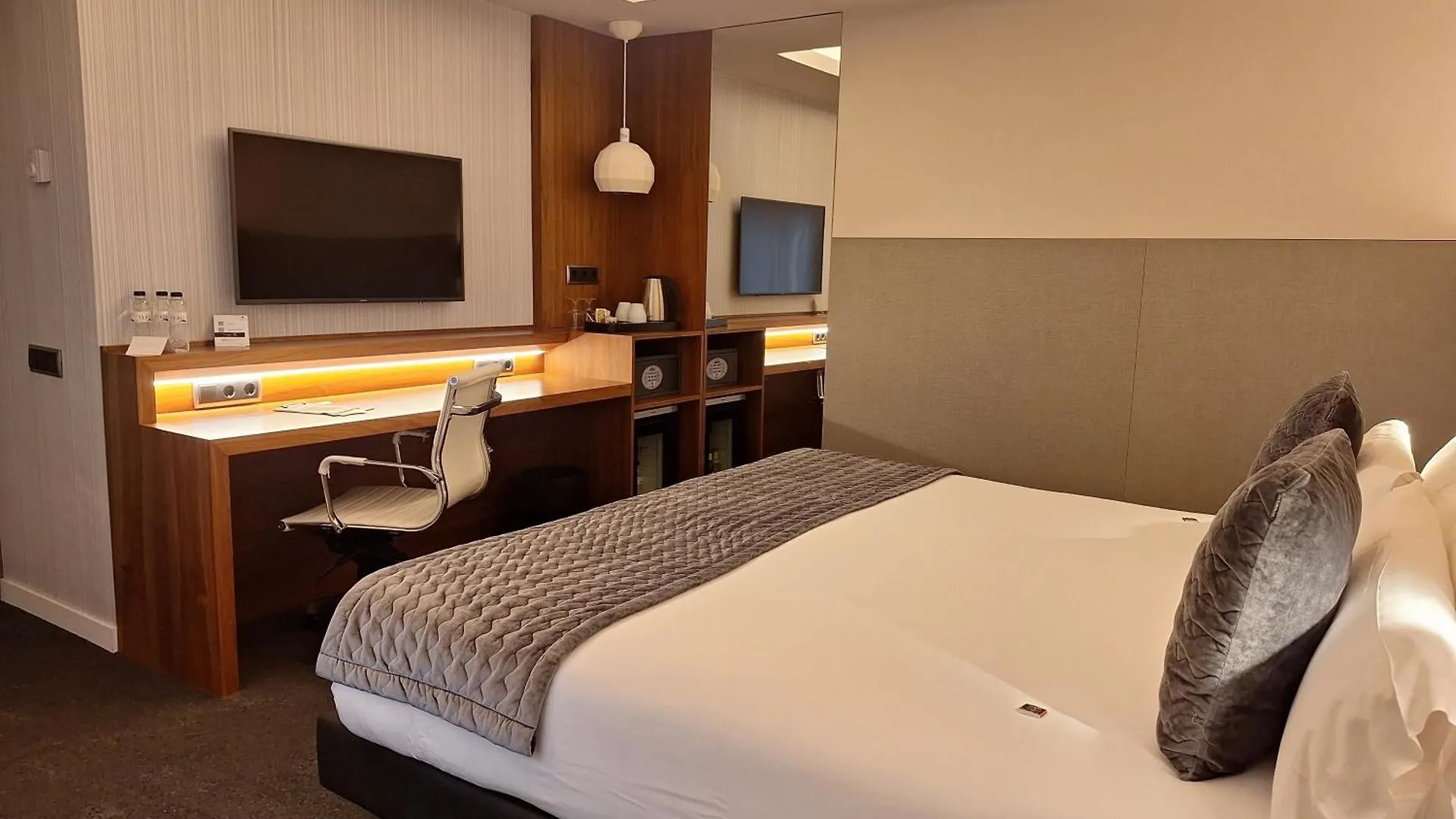Best Western Premier Hotel Dante Barcelona