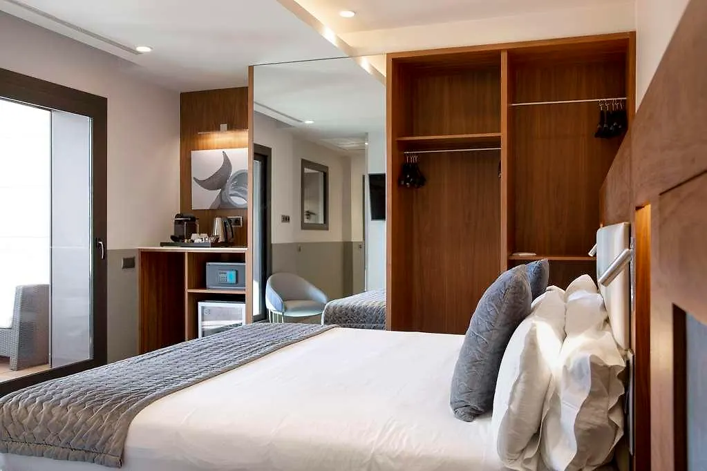 ****  Best Western Premier Hotel Dante Barcelona Spanien